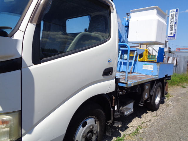 デュトロ高所作業車