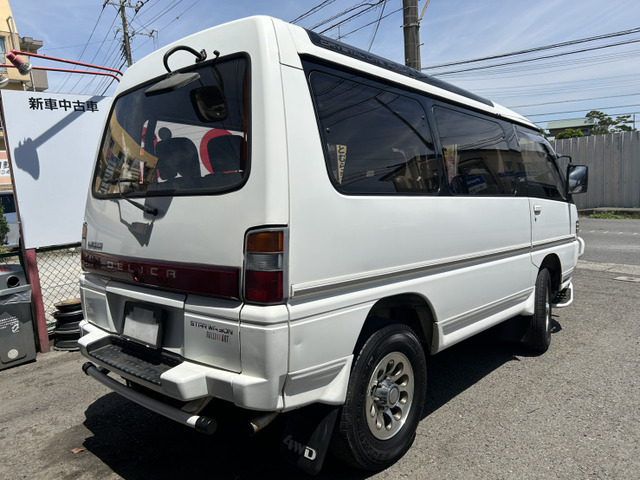 デリカスターワゴン2.4 エクシード クリスタルライトルーフ 4WD