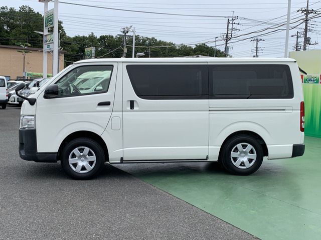 ハイエースバン