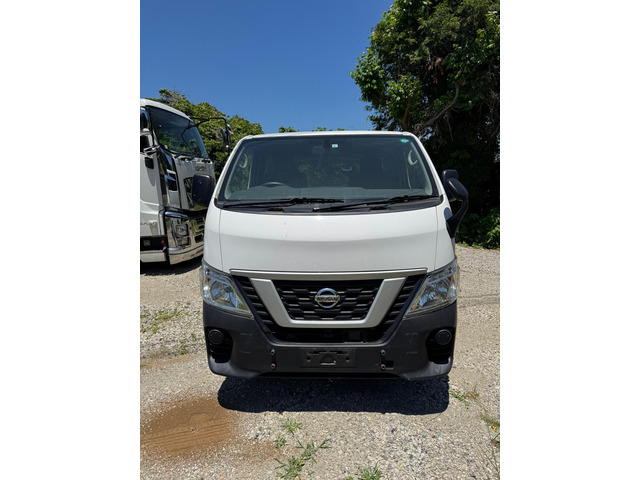 NV350キャラバン2.5 DX ロング ディーゼル 4WD