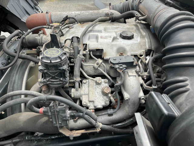 �G���W���^��4M50