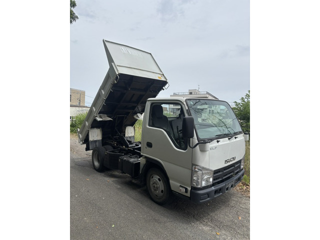 エルフ3.0 ダンプ フルフラットロー ディーゼル 4WD