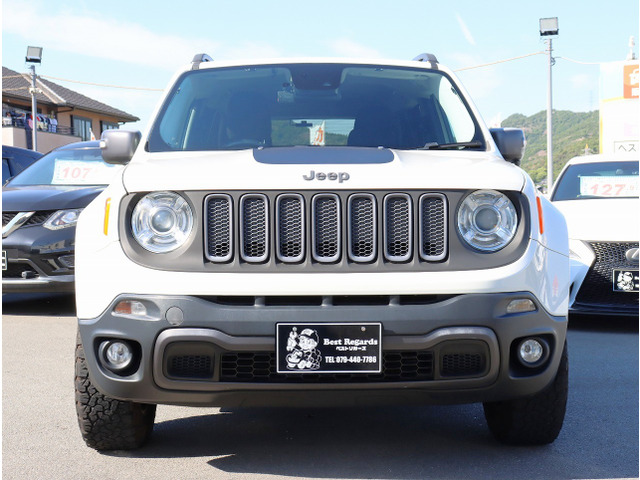 レネゲードトレイルホーク 4WD
