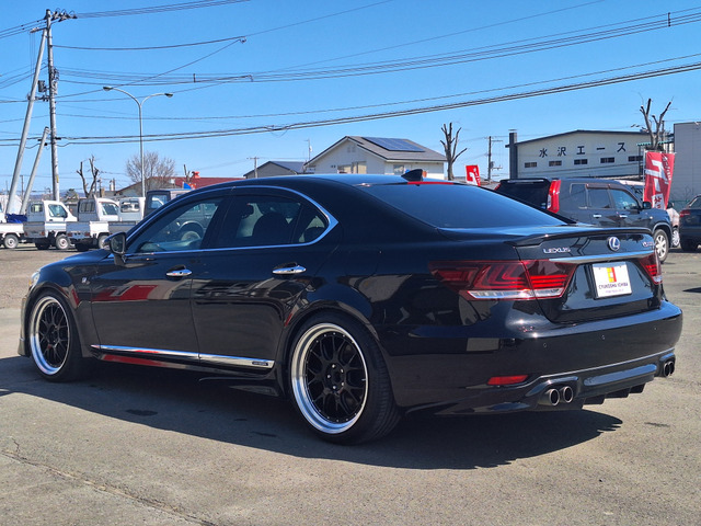 LS600h Fスポーツ 4WD