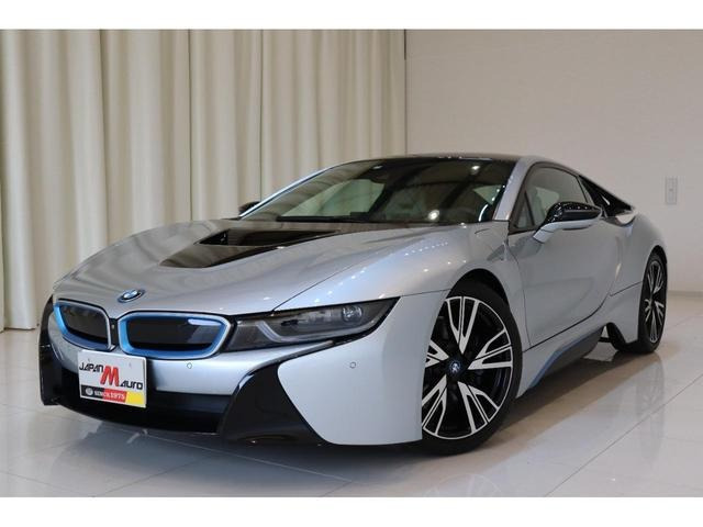 i8