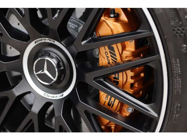 AMG�J�[�{���Z���~�b�N�u���[�L��1,120,000