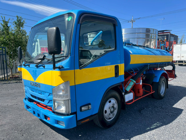 エルフバキュームカー