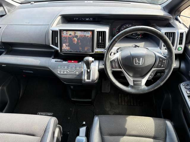 ステップワゴン2.0 スパーダ Z クールスピリット 4WD