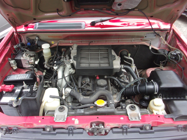 660�G���W���̓^�[�{4WD�B