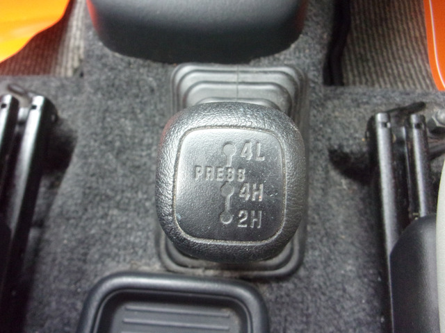 4WD�͐؂�ւ����B