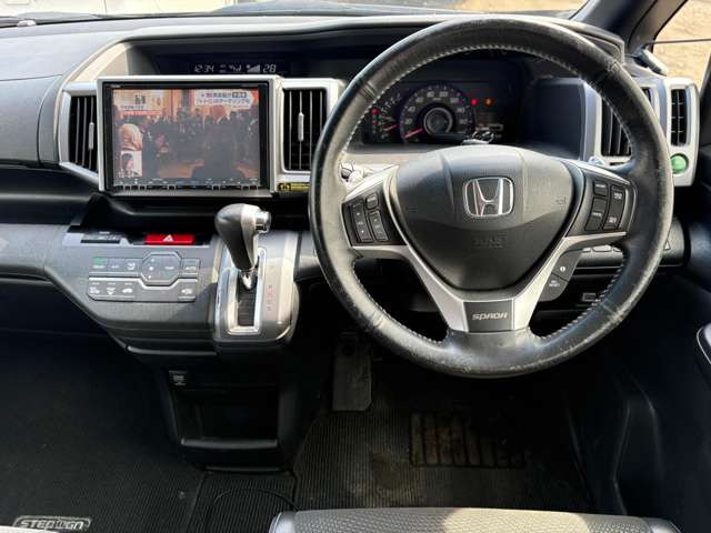 ステップワゴン2.0 スパーダ Z クールスピリット 4WD