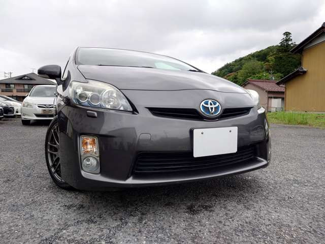 プリウス1.8 S LEDエディション