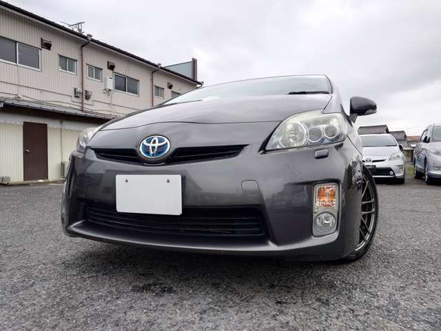 プリウス1.8 S LEDエディション