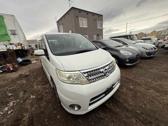 セレナ2.0 ハイウェイスター 4WD