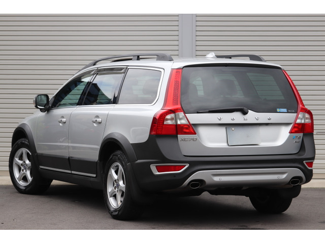 XC70T6 AWD SE 4WD