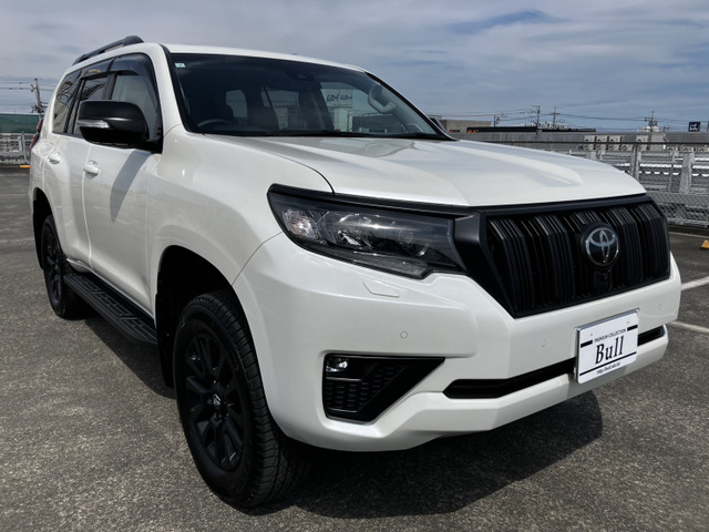 ランドクルーザープラド2.8 TX Lパッケージ マットブラック エディション ディーゼル 4WD