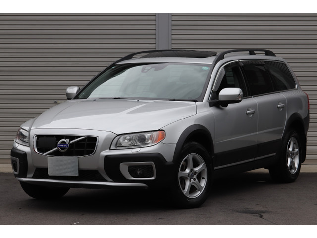 XC70T6 AWD SE 4WD