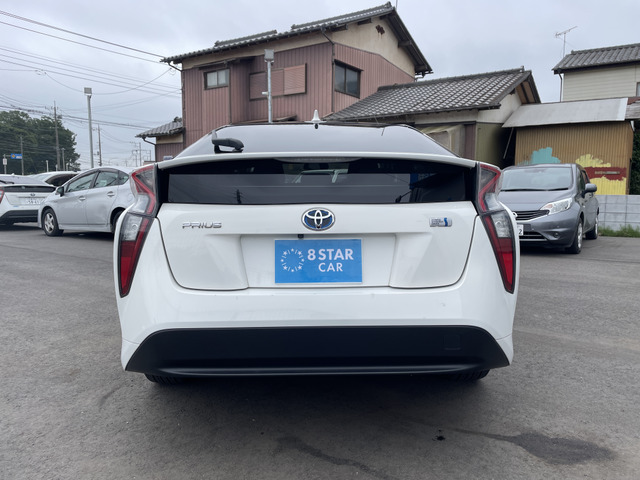プリウス1.8 S