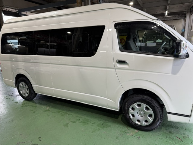 ハイエース2.7 グランドキャビン 4WD