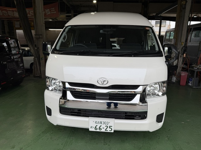 ハイエース2.7 グランドキャビン 4WD