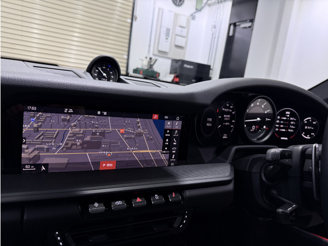 �^�b�`�p�l����PCM(�|���V�F�R�~���j�P�[�V�����}�l�W�����g)HDD�i�r��AppleCarplay��u���[�g�D�[�X�EUSB���f�B�A�ɂ��Ή��B���̑��l�X�Ȏԗ��ݒ蓙�̑�������̃^�b�`�p�l���ōs���܂��B