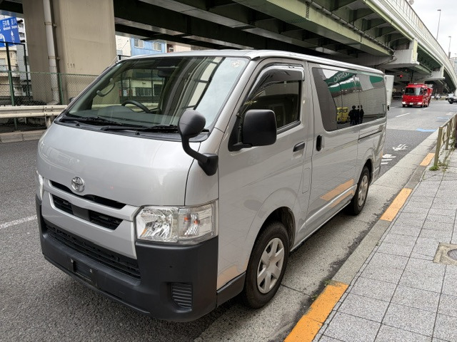 ハイエースバン2.8 DX ロング ディーゼル 4WD