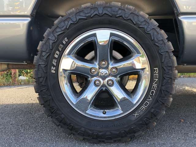 �����_�b�W20�C���`�A���~�z�C�[��!�}�b�h�^�C��(35&times;12.50R20)