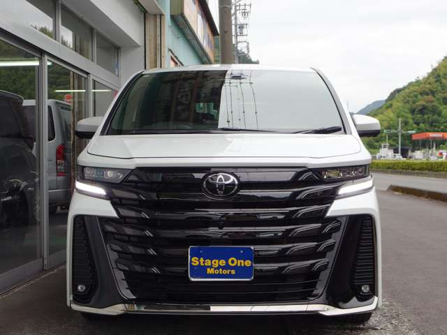 ヴェルファイアハイブリッド 2.5 Z プレミア E-Four 4WD