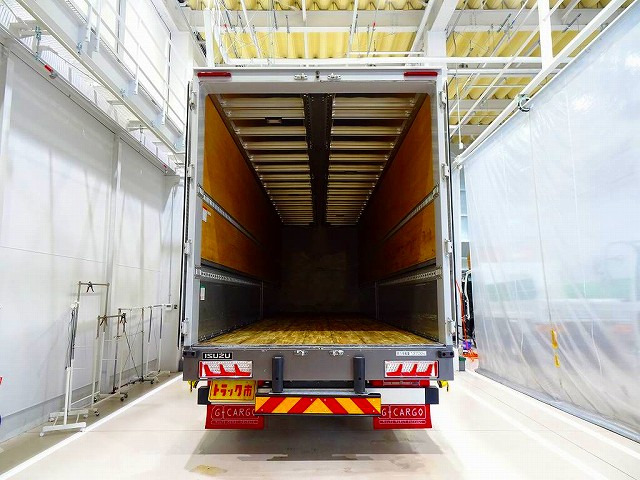 �ב����:967&times;240&times;265 ���{�t���n�[�t/DKL ���A�ω��� �Z���^�[�X���b�g���t�ܕ��J ���E�Z�C�R�[���b�N2�� ���Ƃ����݃t�b�N9�� ���b�V���O���[��2�i(69cm/150cm) �׎�LED��4��