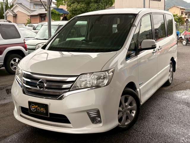 セレナ2.0 ハイウェイスター S-HYBRID