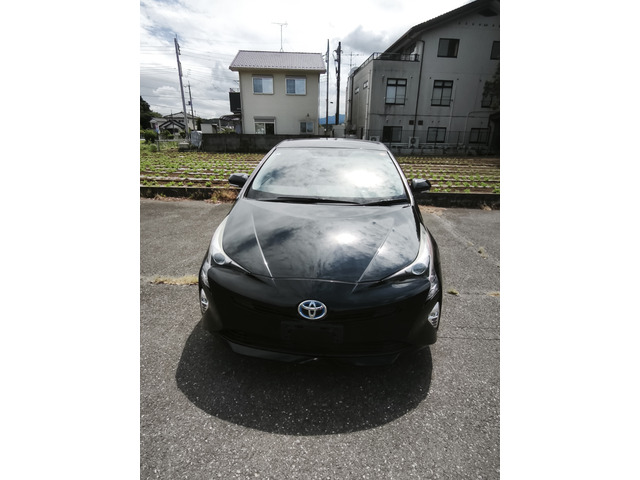 プリウス1.8 S E-Four 4WD