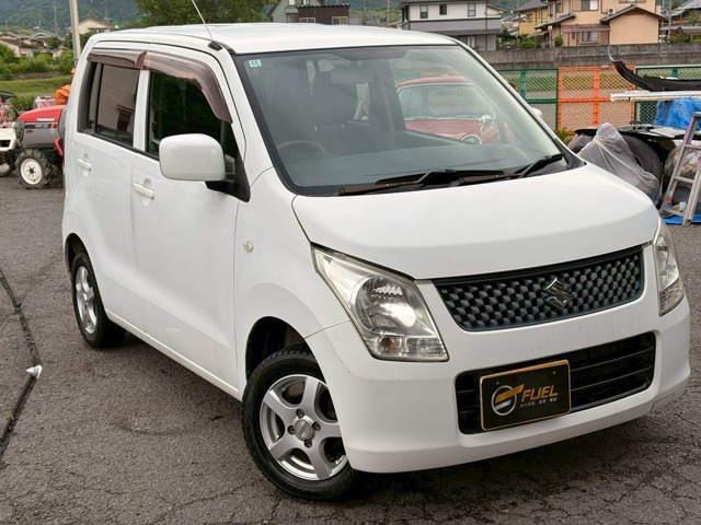 ワゴンRウィズ 車いす移動車 リヤシート付 電動固定式