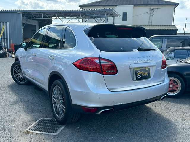 カイエンS ハイブリッド 4WD
