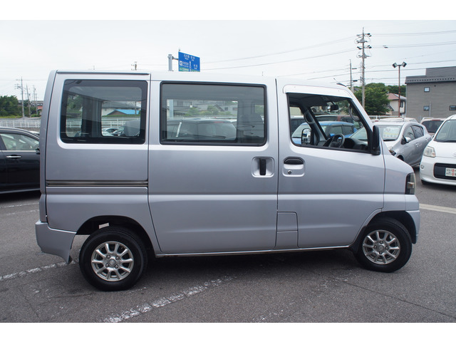 3�����E3000km�̖����ۏؕt���ł��B�G���W���A�~�b�V�������̏C���̍ۂɋ��z���傫���Ȃ肪���ȉӏ��������C���ň��S�ł��B�ő�3�N�܂ł̗L���ۏ؂���舵���Ă���܂��B