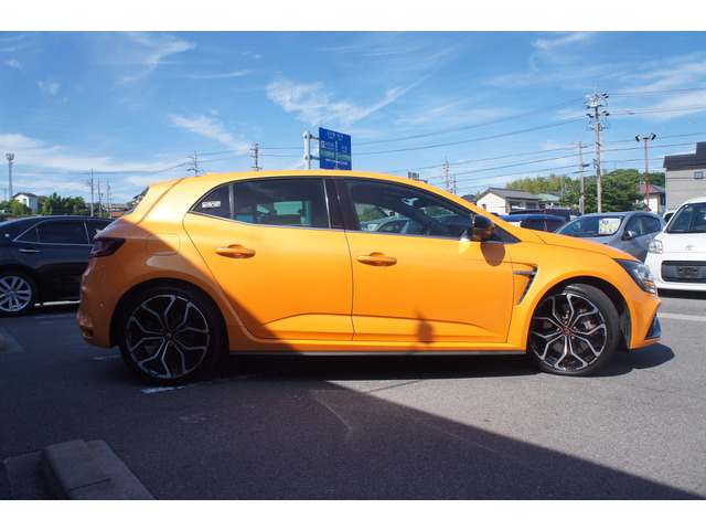 �����ԕی������k��������!�O��Z�F�A���������j�b�Z�C���a�㗝�X�����ς��肵�܂��B�ی��S����������̏ꍇ�A�g������ĕq���ɑΉ����܂��B��ԁA�����^�J�[�����p�ӂ��܂��̂ł����S���������B