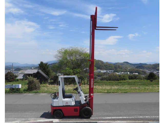 日産フォークリフトエンジン式