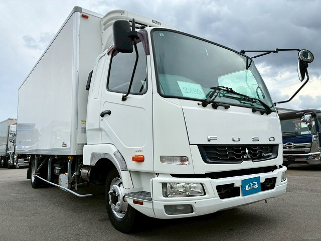ファイター冷蔵冷凍車