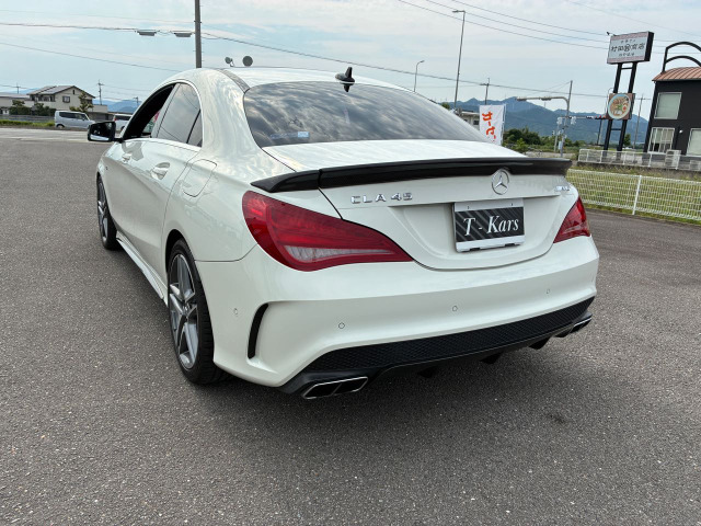 CLAクラスAMG CLA45 4マチック 4WD