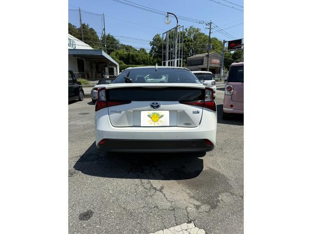 プリウス1.8 S