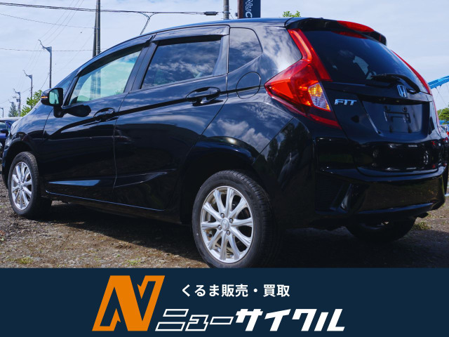 フィット1.3 13G Fパッケージ 4WD