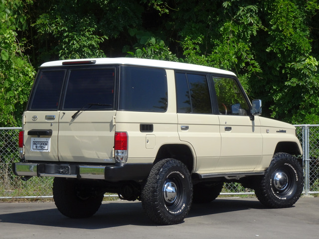 ランドクルーザープラド3.0 SXワイド ディーゼル 4WD