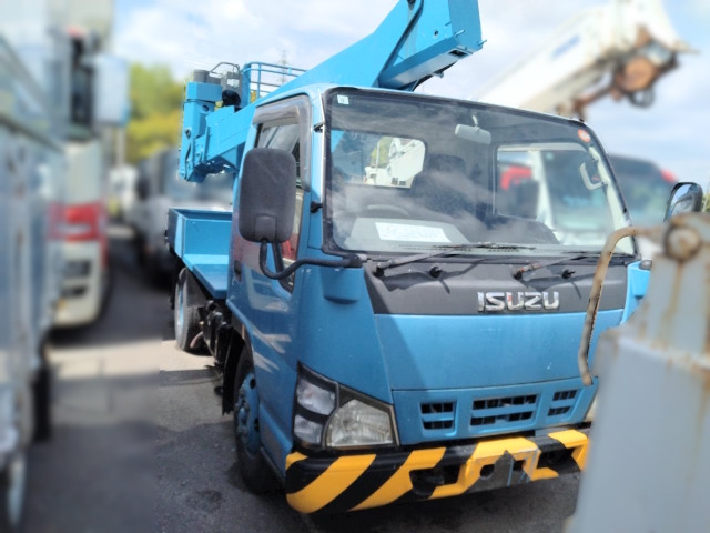 エルフ高所作業車