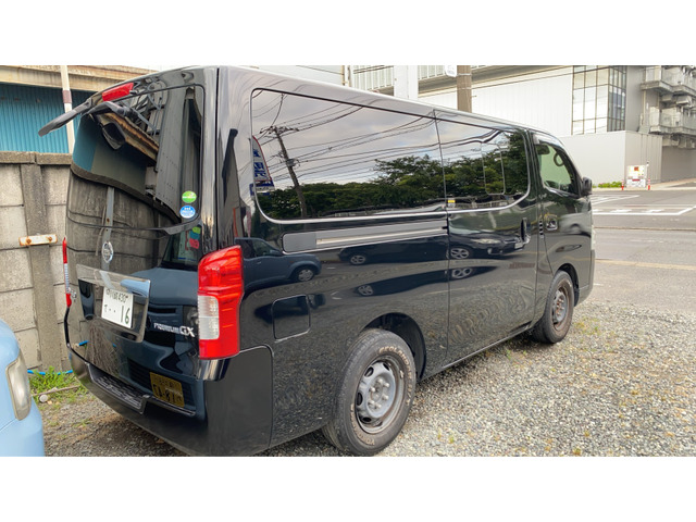 初めてのお車選びでも安心!お車に関することはどんなことでも相談できるやさしいお店です。