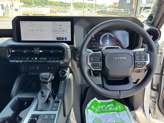 ランドクルーザー2502.8 VX ディーゼル 4WD
