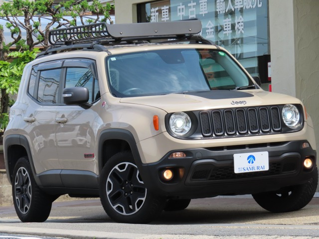 レネゲードトレイルホーク 4WD