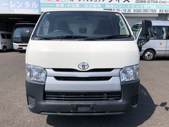 ハイエースバン2.8 DX ロング ディーゼル 4WD
