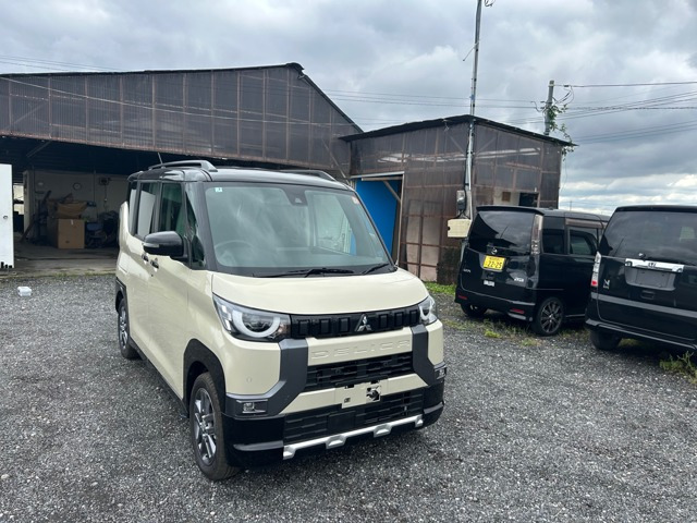 デリカミニT プレミアム リミテッド エディション 4WD
