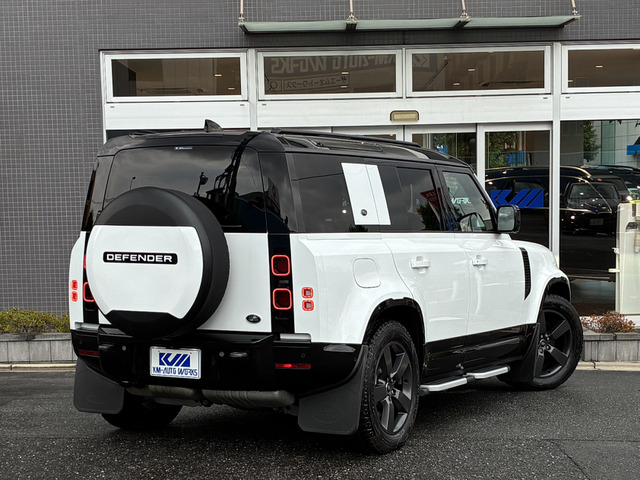 ディフェンダー110 X ダイナミック HSE 3.0L D300 ディーゼル 4WD