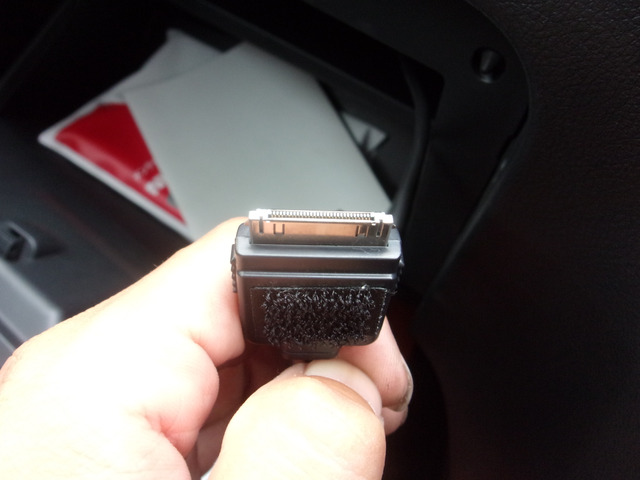 I-POD�P�[�u���t���B