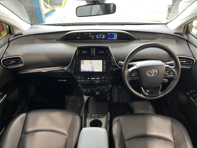 プリウス1.8 S ツーリングセレクション